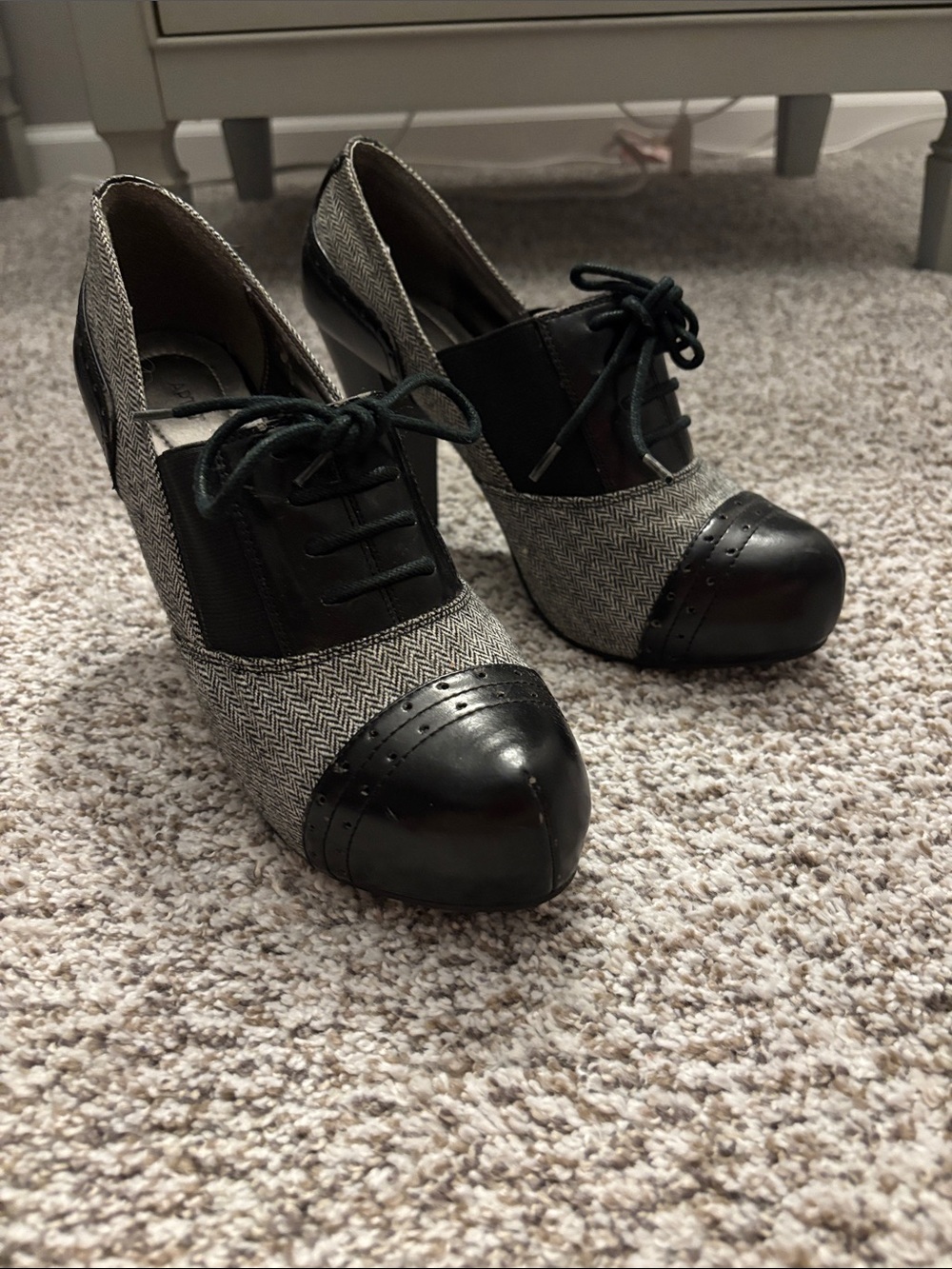 Women's Black and Gray Lace-Up oxford Heels